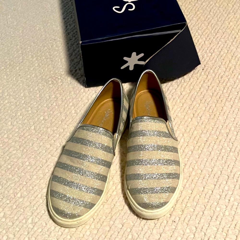 Splendid silver and cream slip-on shoes, size 6.5